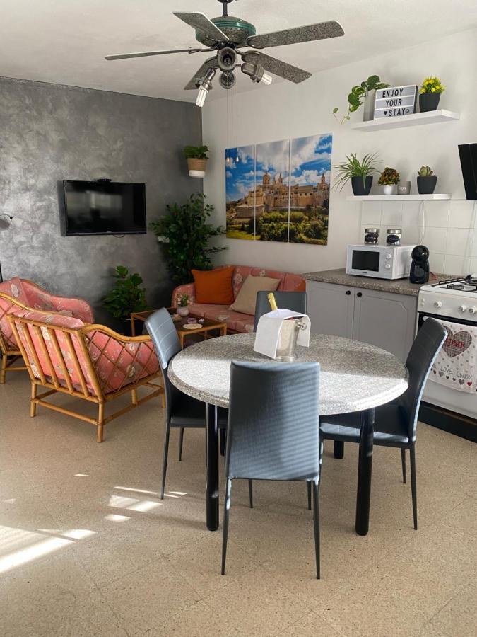 St Paul'S Bay Central Apartment In Qawra St. Paul's Bay Buitenkant foto
