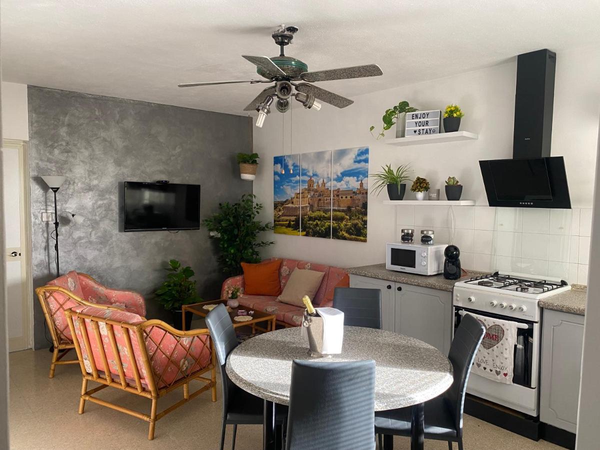 St Paul'S Bay Central Apartment In Qawra St. Paul's Bay Buitenkant foto