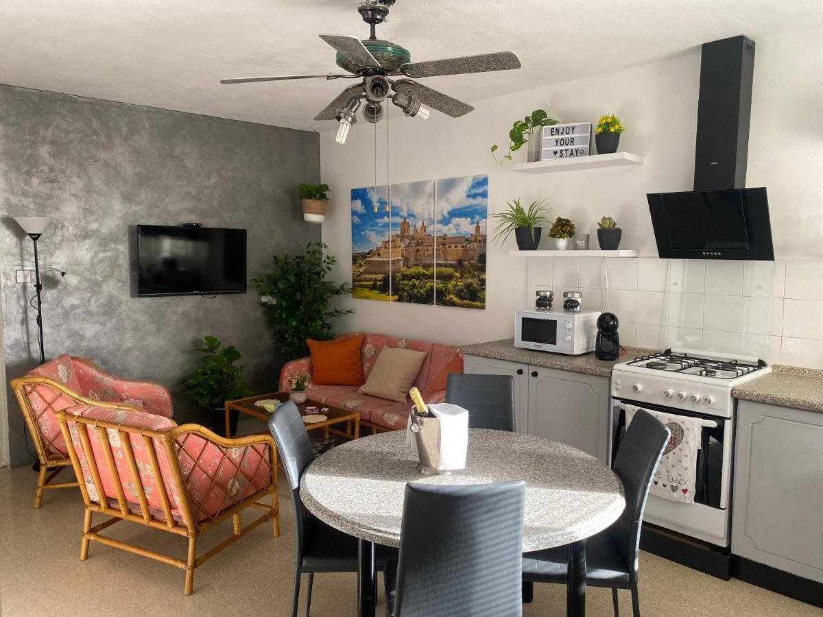 St Paul'S Bay Central Apartment In Qawra St. Paul's Bay Buitenkant foto