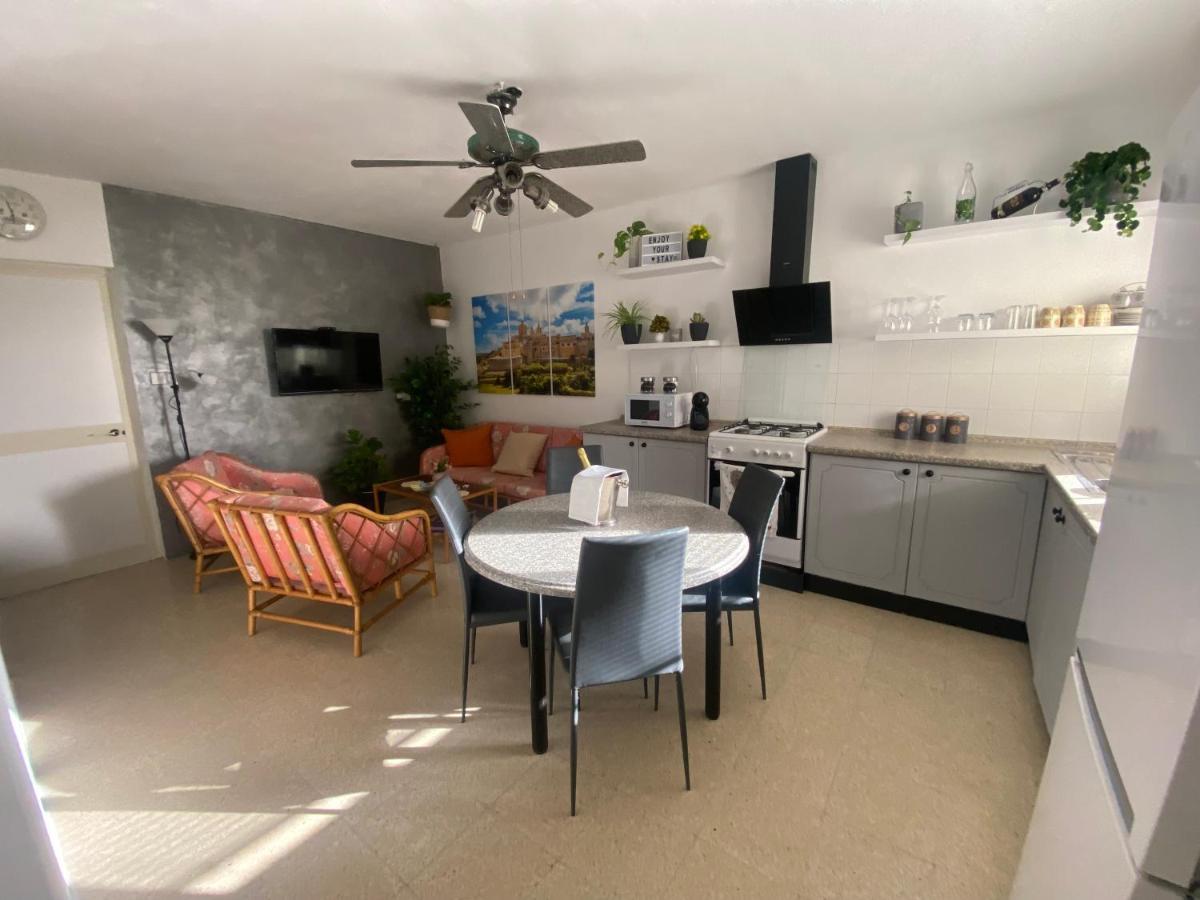 St Paul'S Bay Central Apartment In Qawra St. Paul's Bay Buitenkant foto