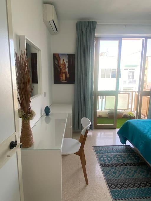 St Paul'S Bay Central Apartment In Qawra St. Paul's Bay Buitenkant foto